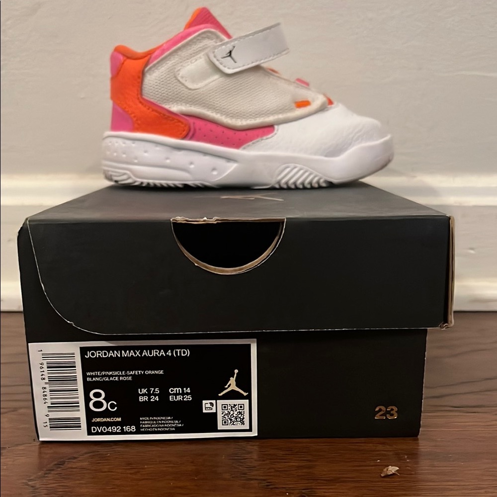 Jordan Max Aura 4 Kids Shoes - White, Pink, and Orange